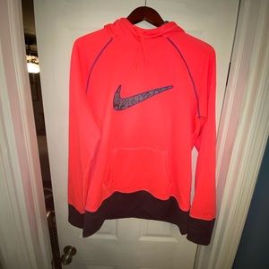 Mike therma fit hoodie